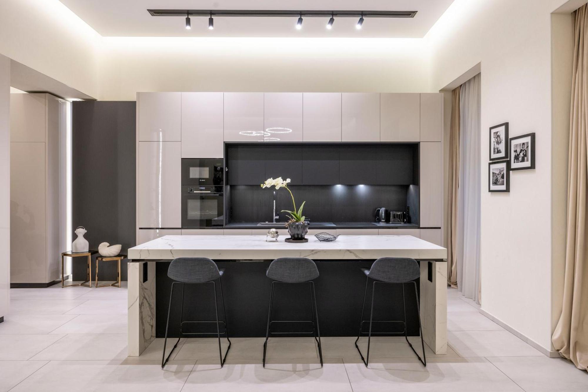 Apartamento Luxurious High-end Grand In The Center Of *